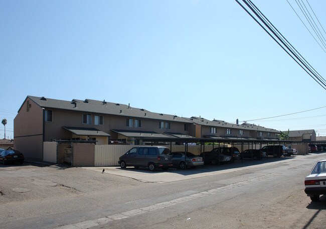 Althea Apartments in Oxnard, CA - Building Photo - Building Photo