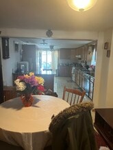 14 Canterbury St in Manchester, CT - Building Photo - Building Photo