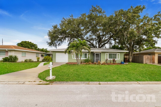 property at 2020 Magnolia Dr