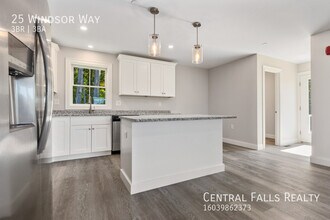 25 Windsor Wy in Barrington, NH - Building Photo - Building Photo