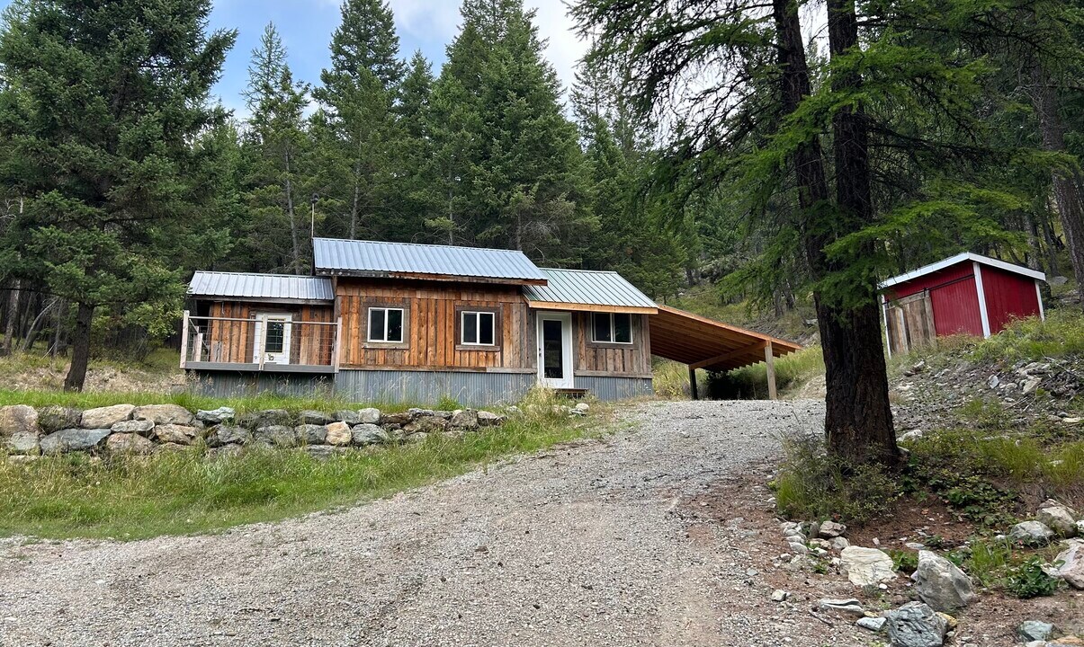 263 Lone Star Trl in Kalispell, MT - Foto de edificio