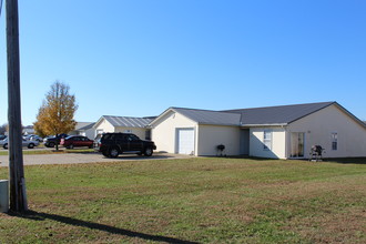 Britthaven Apartments in Glasgow, KY - Building Photo - Other