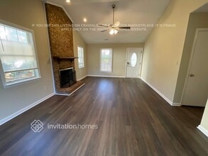 7341 Morris Pond Dr in Charlotte, NC - Foto de edificio - Building Photo