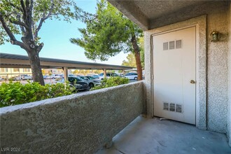 5217 Caspian Springs Dr-Unit -101 in Las Vegas, NV - Building Photo - Building Photo