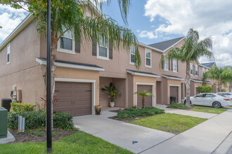 Bradford Manor in Sarasota, FL - Foto de edificio - Building Photo