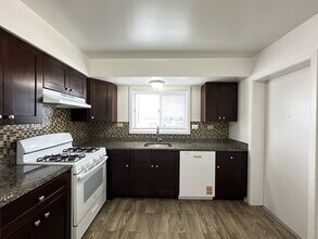 1218 Carol St, Unit 2 in Park Ridge, IL - Building Photo - Building Photo