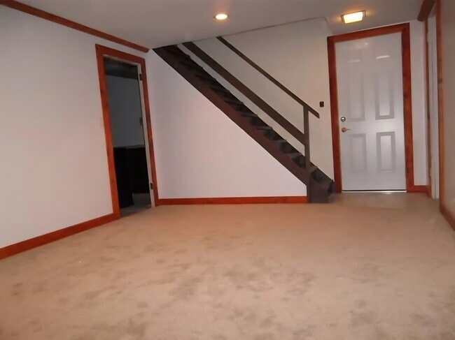 property at 2617 Bethel Crest Dr