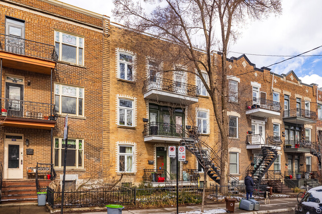 1957-1965 Gilford St in Montréal, QC - Building Photo - Primary Photo