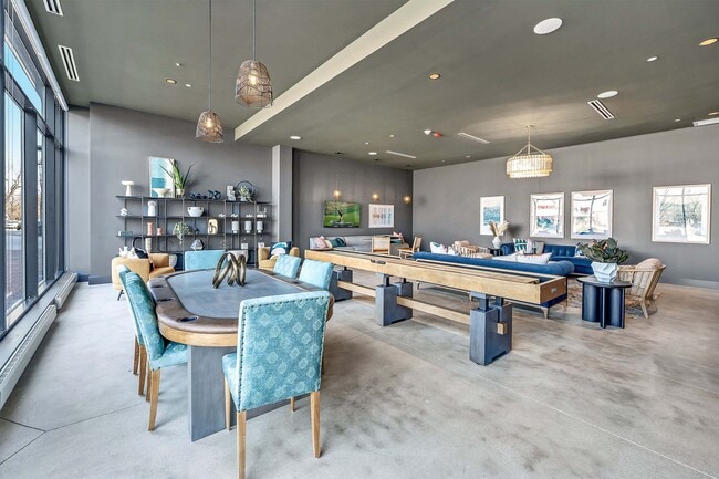 Albion Highland Park in Highland Park, IL - Building Photo - Building Photo