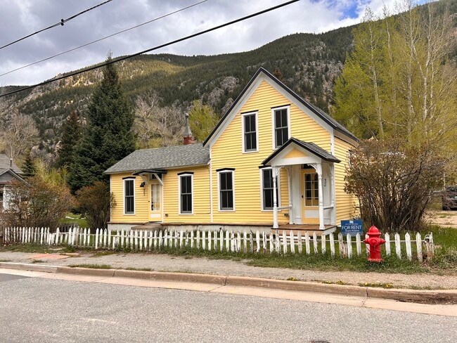 property at 900 Rose St