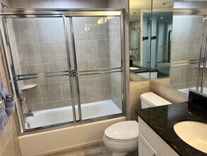 1001 Point of Rocks Rd in Sarasota, FL - Building Photo - Building Photo