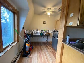 146 Allston St-Unit -3 in Cambridge, MA - Foto de edificio - Building Photo