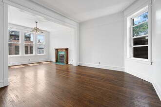 2138 W Belmont Ave in Chicago, IL - Building Photo - Building Photo