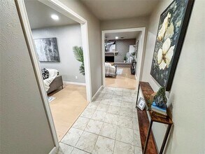 1605 Glenwick Dr in Plano, TX - Building Photo - Building Photo