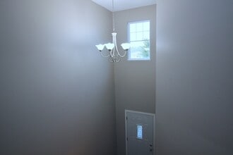 8931 Broken Spoke Dr in Lincoln, NE - Building Photo - Building Photo