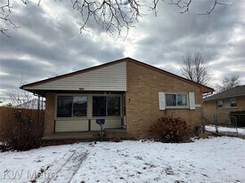 21624 Winshall St in St. Clair Shores, MI - Building Photo