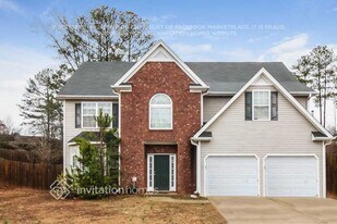 372 Kyles Cir in Hiram, GA - Building Photo