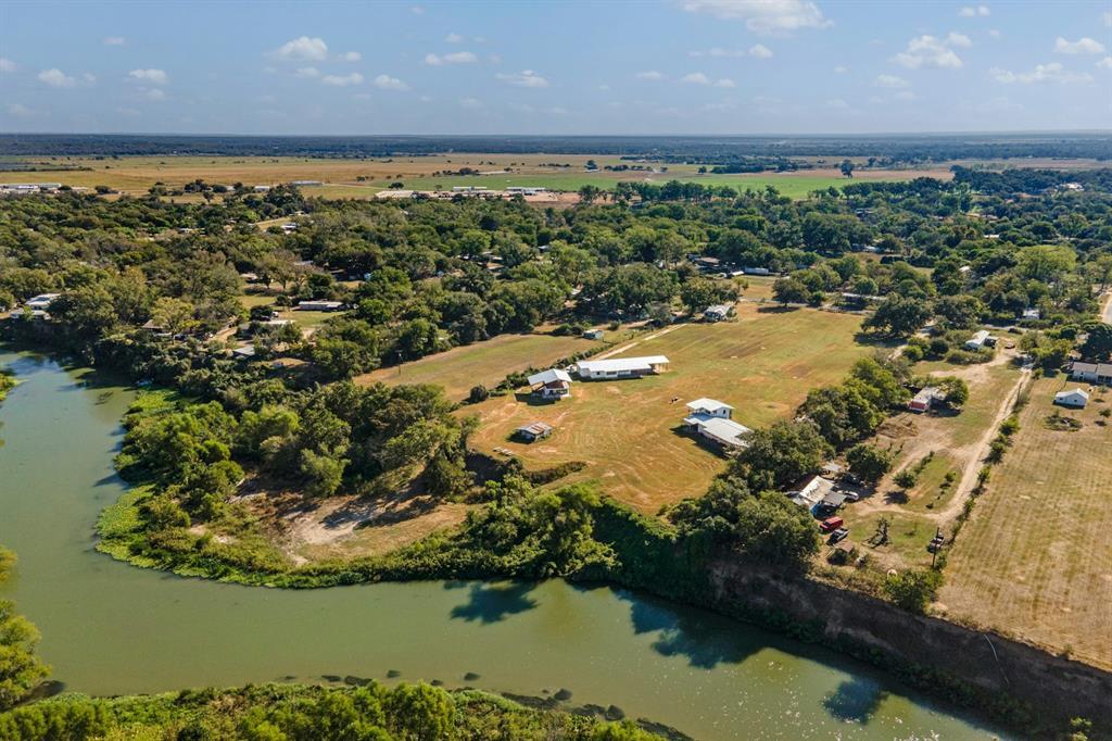 1802 Man O War Dr in Garfield, TX - Building Photo