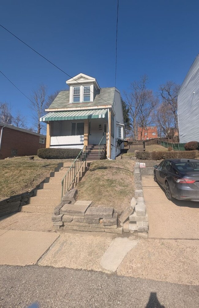 property at 1466 Keever Ave