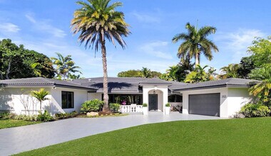 2425 Fryer Point in Fort Lauderdale, FL - Building Photo - Building Photo