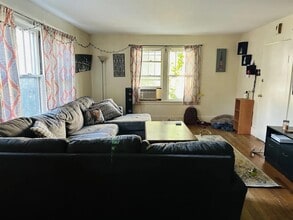 30 Roxbury Ct, Unit 30 A in Keene, NH - Building Photo - Building Photo
