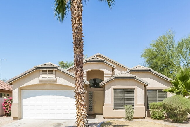 property at 904 N 166th Ln
