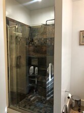 1725 17th St NW, Unit 111 in Washington, DC - Foto de edificio - Building Photo