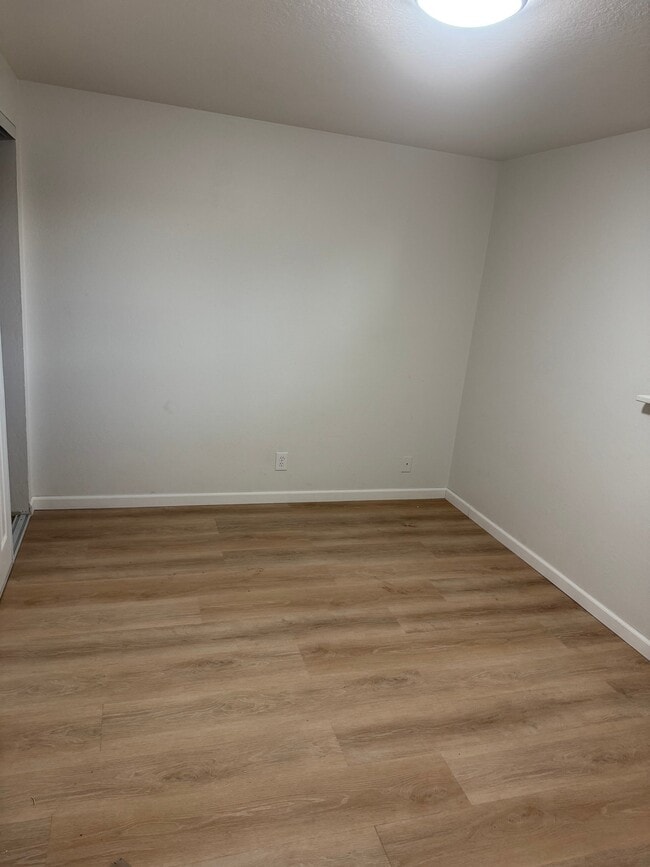 property at 1025 Muriel St NE