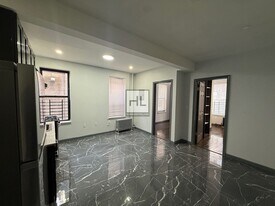 3090 Brighton 5th St, Unit F in Brooklyn, NY - Building Photo