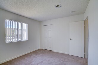 3536 Rio Robles Dr in North Las Vegas, NV - Building Photo - Building Photo