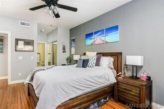 1950 Camino De La Reina, Unit River Colony condominium in San Diego, CA - Building Photo - Building Photo