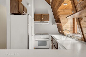 5 Bellwood Dr in Barrington, IL - Building Photo - Building Photo