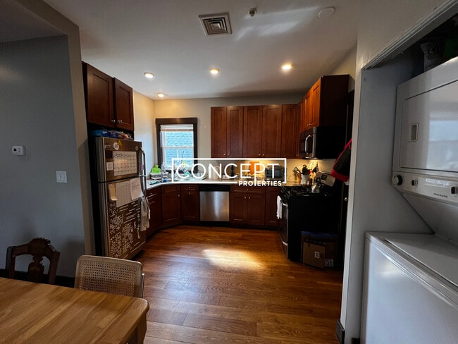 46 Creighton St, Unit 2 in Boston, MA - Foto de edificio - Building Photo