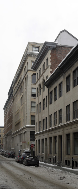 350 Le Moyne in Montréal, QC - Building Photo