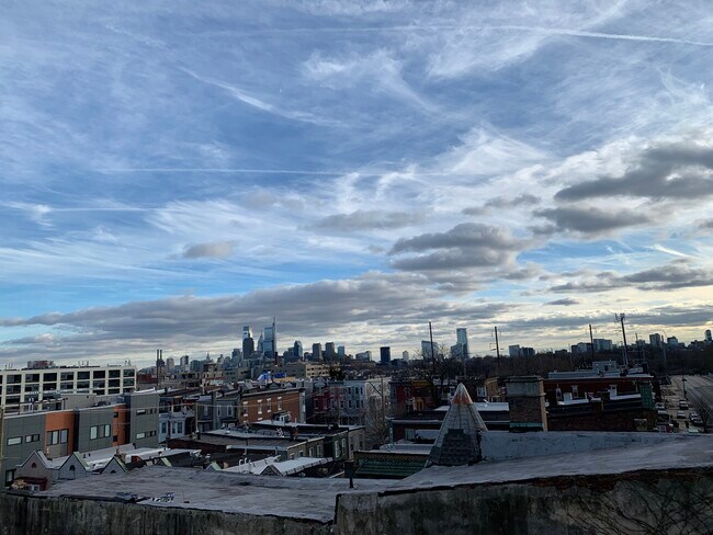 1629 N 33rd St, Unit 2F photo'