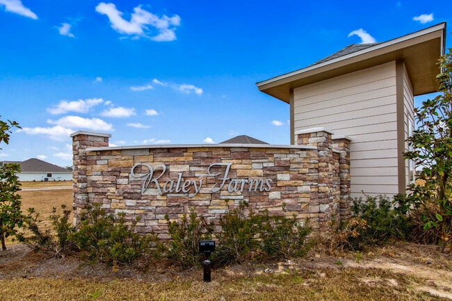 263 Preston Wy in Gulf Shores, AL - Building Photo - Building Photo