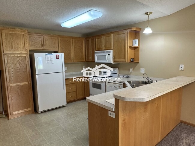 2163 Cleveland Way S in Cambridge, MN - Building Photo - Building Photo