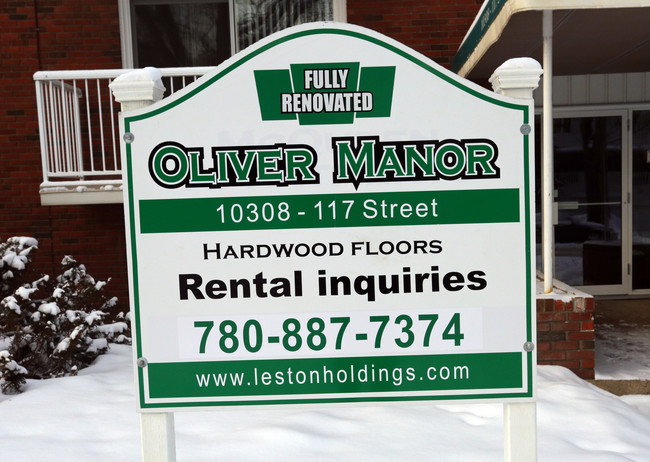 Oliver Manor in Edmonton, AB - Building Photo - Building Photo