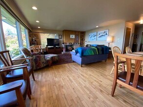 224 Highland Dr in Bellingham, WA - Building Photo - Building Photo