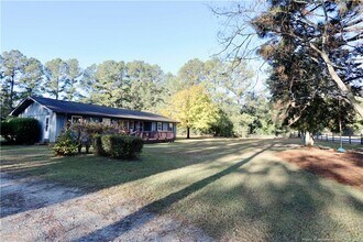 948 Pinebluff Lake Rd in Aberdeen, NC - Building Photo - Building Photo