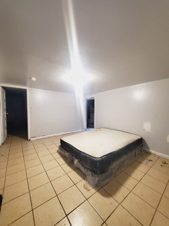 1684 John F Kennedy Blvd, Unit 3 in Jersey City, NJ - Building Photo - Building Photo