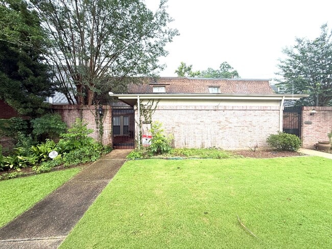 property at 2028 Hazel Hedge Ln