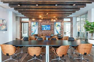 The Union at River East in Fort Worth, TX - Foto de edificio - Building Photo