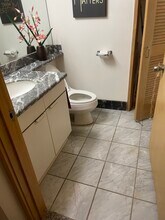 1888 Kalakaua Ave, Unit 707 in Honolulu, HI - Foto de edificio - Building Photo