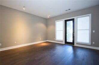 1195 Milton Terrace SE in Atlanta, GA - Building Photo - Building Photo