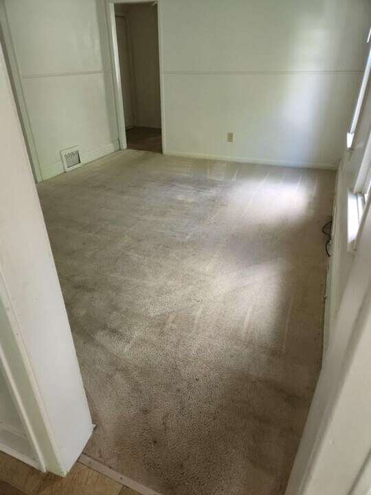 527 S Michigan Ave in Big Rapids, MI - Building Photo