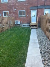 381 Presland Rd in Ottawa, ON - Building Photo - Building Photo