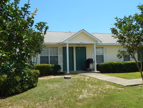 Sawgrass Apartments in Orange Beach, AL - Building Photo - Building Photo