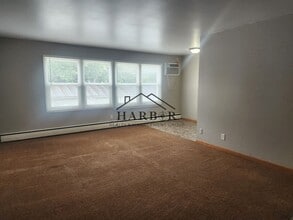 202 11th Ave NW in Austin, MN - Building Photo - Building Photo