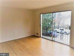 934 S George Mason Dr in Arlington, VA - Building Photo - Building Photo